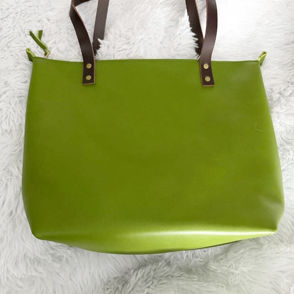 PORTLAND LEATHER | Super Unicorn Green Apple Zipper Dark Brown Handles | Medium - Picture 6 of 10